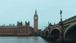 Guide pratique pour marques francaises : comment reperer, evaluer et activer des createurs Moj bases a Porto Rico afin d'amplifier la notoriete produit a l'international.