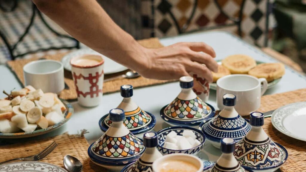 Guide pratique pour createurs en France : comment identifier, contacter et convaincre des marques bulgares via Spotify pour produire des lookbooks mode efficaces.