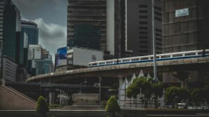 Guide pratique pour createurs francais : comment identifier et contacter des marques de Republique dominicaine diffusees sur Hulu/Star+ afin de monter des partenariats avec des editeurs de jeux.