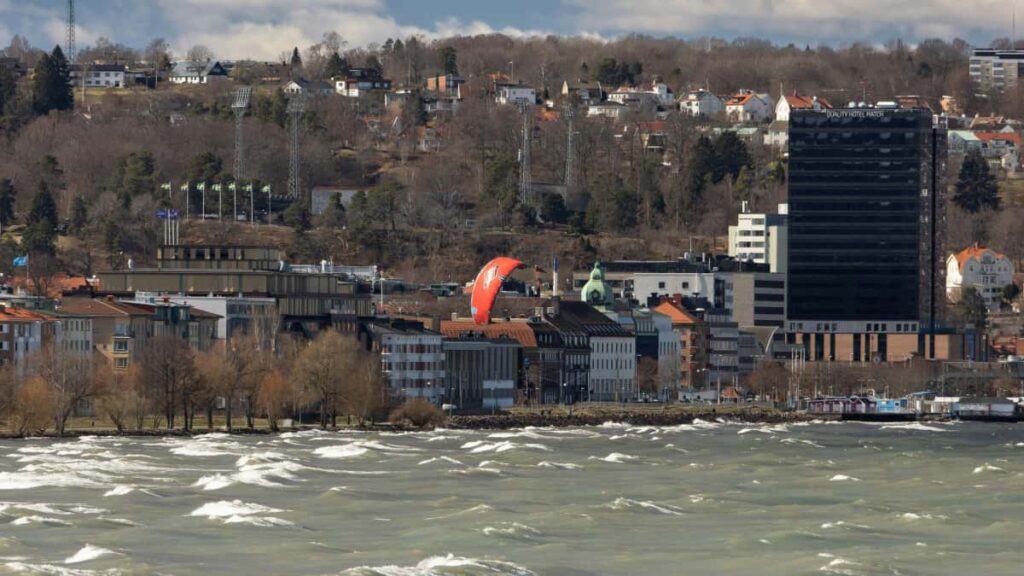 Guide pratique pour createurs francais : comment approcher les marques malaisiennes sur Snapchat et decrocher des opportunites UGC, avec tactiques locales, exemples et checklist.