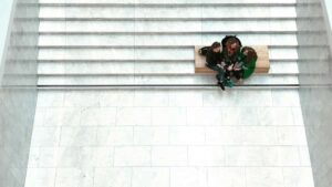 Guide pratique pour les annonceurs francais : comment trouver et activer des createurs Discord en Roumanie pour booster la notoriete produit a l'international.